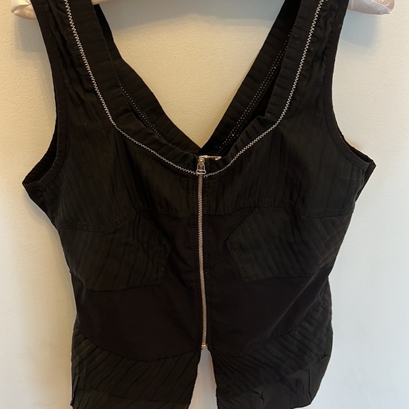 Deca Top - Picture 2 of 7